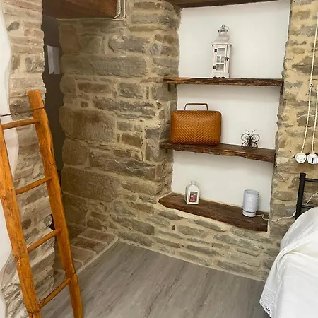 La Dimora Del Borgo * Pianello (Marche)